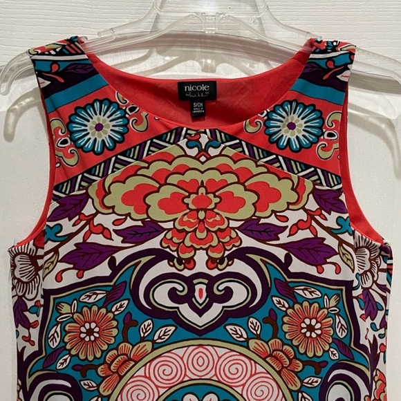 NICOLE MILLER SLEEVELESS STRETCHY DRESS.
LIKE NEW! COLORFUL FLORAL MANDALA PRINT - Picture 6 of 10